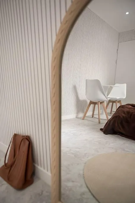 Split Level House In Hongdae Daire Seul